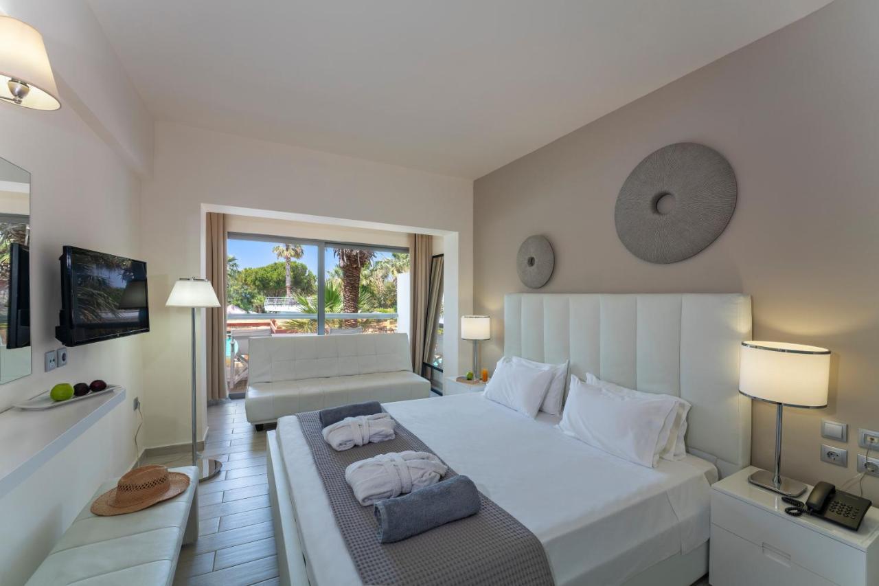 Complex Senses Ocean Blue Sea Side 4*